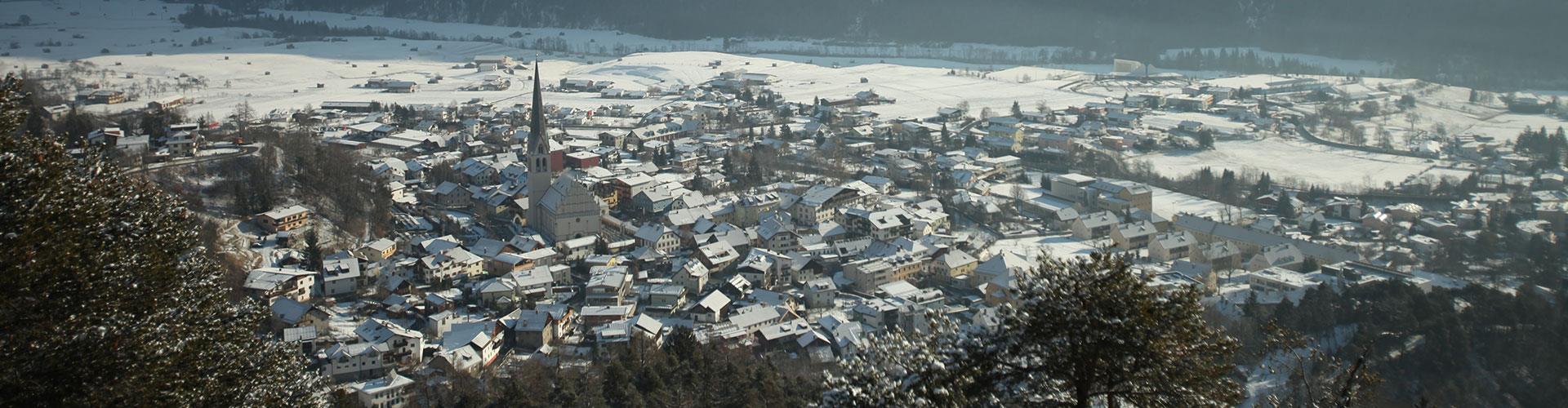 Winterbild Stadt Imst